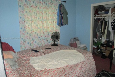 Villa ou maison à vendre à Lauderdale Lakes, Floride: 3 chambres, 146.41 m2 № 1949352 - photo 10