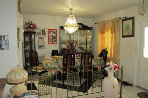 Villa ou maison à vendre à Lauderdale Lakes, Floride: 3 chambres, 146.41 m2 № 1949352 - photo 6