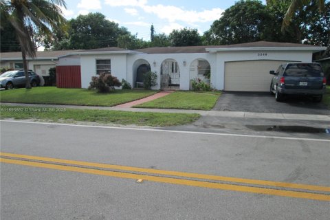 Villa ou maison à vendre à Lauderdale Lakes, Floride: 3 chambres, 146.41 m2 № 1949352 - photo 29