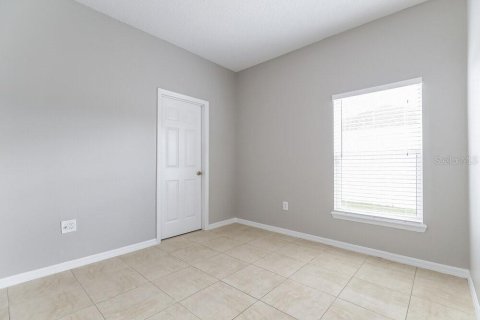 House in Kissimmee, Florida 4 bedrooms, 174.1 sq.m. № 1914524 - photo 12