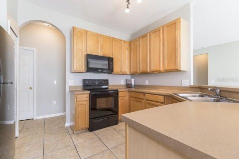 House in Kissimmee, Florida 4 bedrooms, 174.1 sq.m. № 1914524 - photo 7