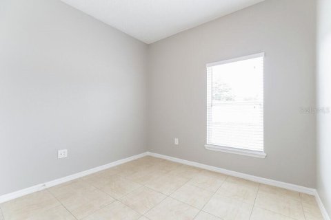 House in Kissimmee, Florida 4 bedrooms, 174.1 sq.m. № 1914524 - photo 11