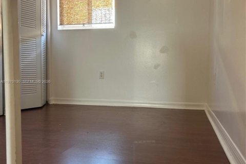 Apartamento en alquiler en Miami, Florida, 1 dormitorio, 58.25 m2 № 2030852 - foto 7