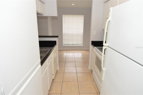 Condo in Tampa, Florida, 1 bedroom  № 2377984 - photo 8