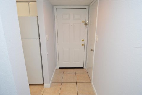 Condo in Tampa, Florida, 1 bedroom  № 2377984 - photo 2