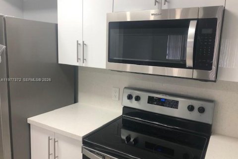 Condo à Hollywood, Floride, 1 chambre  № 2041786