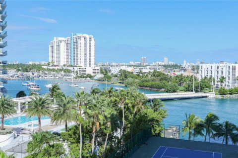 Condo in Miami Beach, Florida, 1 bedroom  № 1939177 - photo 6