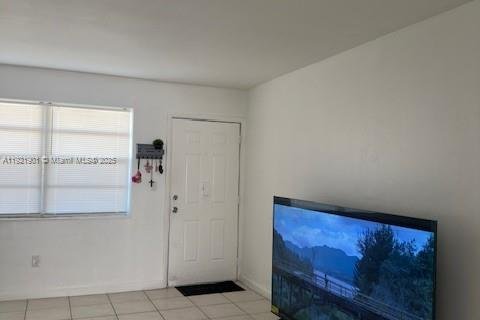 Купить кондоминиум в Майами, Флорида 2 спальни, 88.44м2, № 1975828 - фото 5