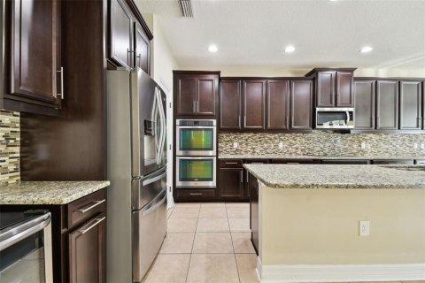 House in Wesley Chapel, Florida 4 bedrooms, 272.48 sq.m. № 1805768 - photo 26