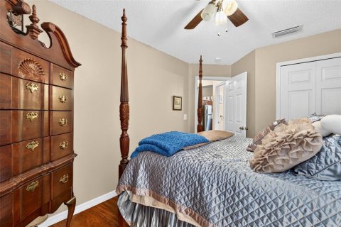 House in Bradenton, Florida 3 bedrooms, 172.43 sq.m. № 2316453 - photo 28