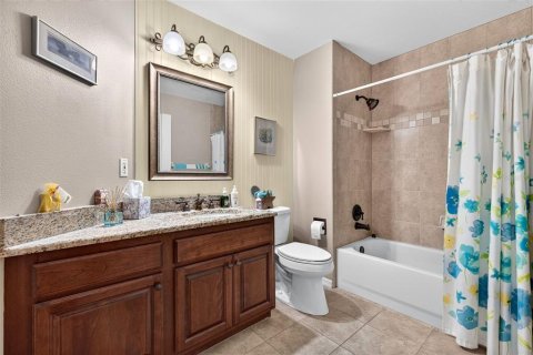House in Bradenton, Florida 3 bedrooms, 172.43 sq.m. № 2316453 - photo 25