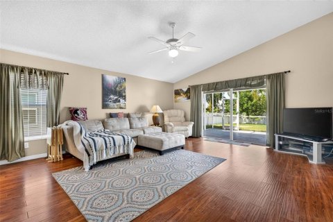 House in Bradenton, Florida 3 bedrooms, 172.43 sq.m. № 2316453 - photo 18