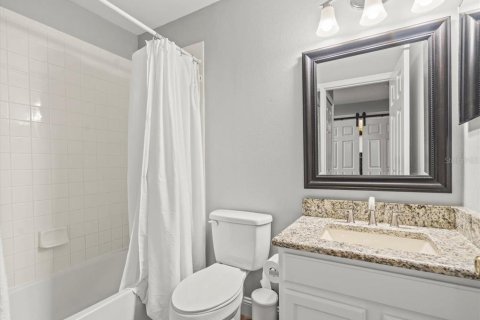 Townhouse in Tampa, Florida 3 bedrooms, 173.54 sq.m. № 1894355 - photo 29