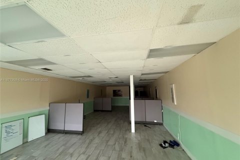 Immobilier commercial à vendre à Hollywood, Floride № 1925498 - photo 9