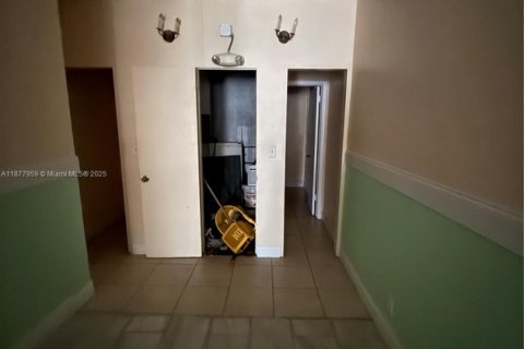 Immobilier commercial à vendre à Hollywood, Floride № 1925498 - photo 10