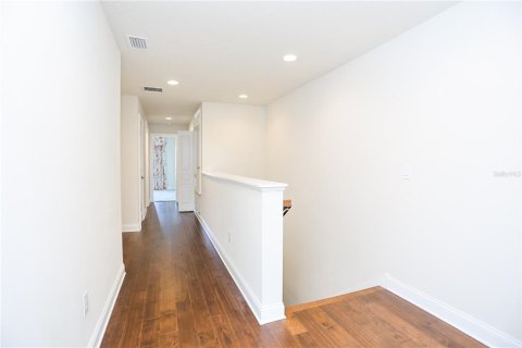Touwnhouse à vendre à Tampa, Floride: 3 chambres, 160.16 m2 № 2398423 - photo 21