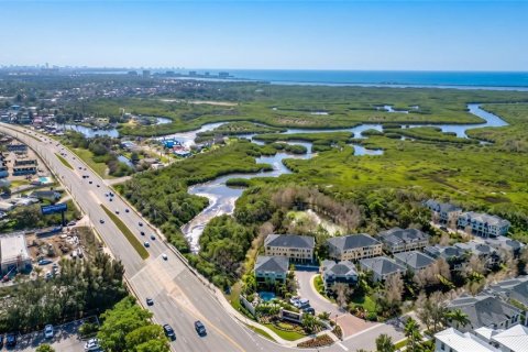 Touwnhouse à vendre à Tampa, Floride: 3 chambres, 160.16 m2 № 2398423 - photo 4