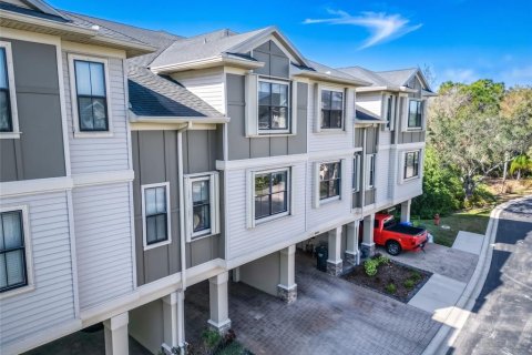 Touwnhouse à vendre à Tampa, Floride: 3 chambres, 160.16 m2 № 2398423 - photo 7
