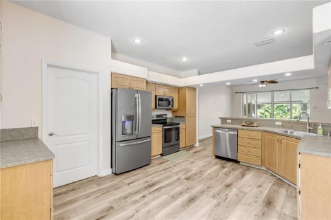 Casa en venta en New Smyrna Beach, Florida, 4 dormitorios, 164.72 m2 № 2344935 - foto 5