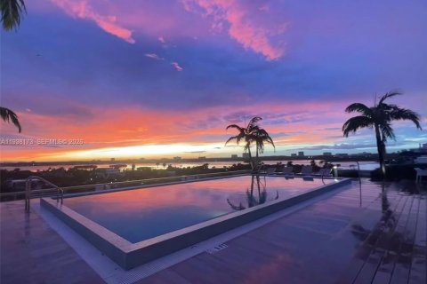 Condo in Bay Harbor Islands, Florida, 3 bedrooms № 1995926 - photo 28