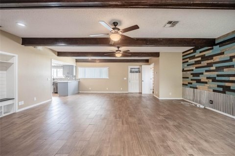House in Eagle Lake, Florida 4 bedrooms, 313.73 sq.m. № 1827953 - photo 5