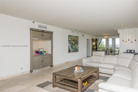 Copropriété à vendre à Aventura, Floride: 2 chambres, 169.55 m2 № 1972194 - photo 6