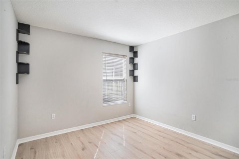 House in Tampa, Florida 4 bedrooms, 207.54 sq.m. № 1869709 - photo 13