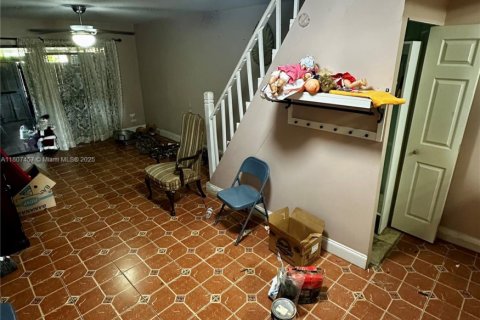 House in Miramar, Florida 2 bedrooms, 98.48 sq.m. № 1746094 - photo 6