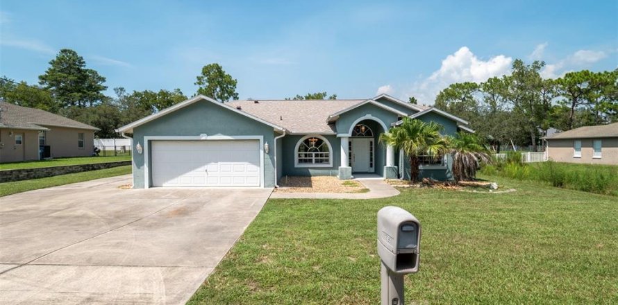 Villa ou maison à Weeki Wachee, Floride 3 chambres, 162.21 m2 № 1909016