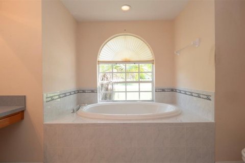 Villa ou maison à vendre à Weeki Wachee, Floride: 3 chambres, 162.21 m2 № 1909016 - photo 21