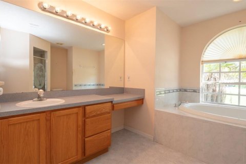 Villa ou maison à vendre à Weeki Wachee, Floride: 3 chambres, 162.21 m2 № 1909016 - photo 20