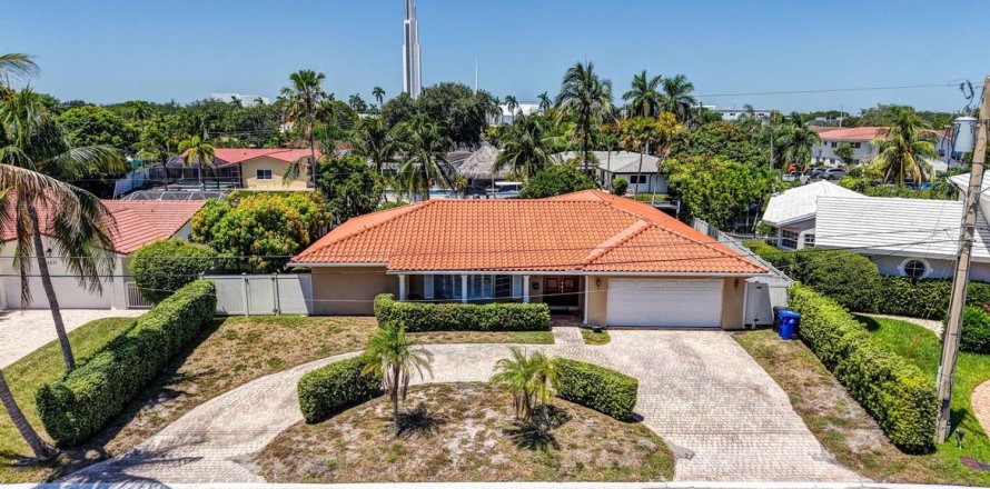 Villa ou maison à Fort Lauderdale, Floride 4 chambres, 179.86 m2 № 2318319