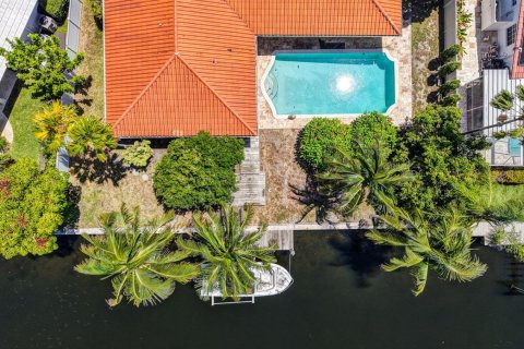 Villa ou maison à vendre à Fort Lauderdale, Floride: 4 chambres, 179.86 m2 № 2318319 - photo 3