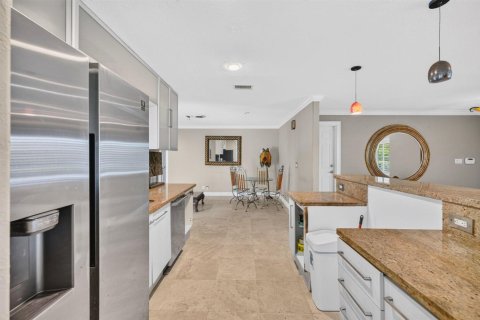Villa ou maison à vendre à Fort Lauderdale, Floride: 4 chambres, 179.86 m2 № 2318319 - photo 13