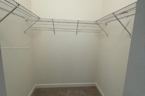 Casa en venta en Miami, Florida, 3 dormitorios, 143.53 m2 № 1968651 - foto 9