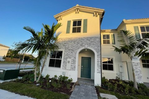 Casa en venta en Miami, Florida, 3 dormitorios, 143.53 m2 № 1968651 - foto 1