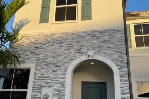 Casa en venta en Miami, Florida, 3 dormitorios, 143.53 m2 № 1968651 - foto 2