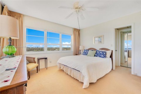 Condominio en venta en Lauderdale-by-the-Sea, Florida, 2 dormitorios, 83.98 m2 № 2016247 - foto 15