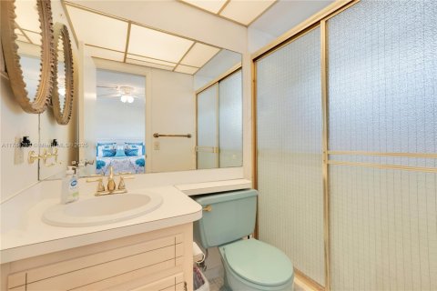 Condominio en venta en Lauderdale-by-the-Sea, Florida, 2 dormitorios, 83.98 m2 № 2016247 - foto 18