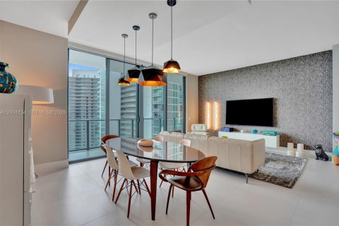 Condo in Miami, Florida, 4 bedrooms  № 2069627 - photo 4