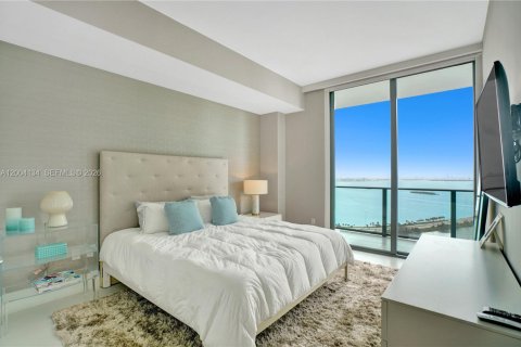 Condo in Miami, Florida, 4 bedrooms  № 2069627 - photo 23