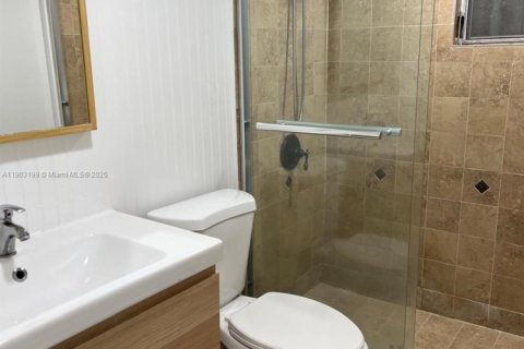 Снять в аренду виллу или дом в Тамарак, Флорида 2 спальни, 156.45м2, № 1955633 - фото 6