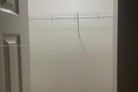 Apartment in Lake Worth, Florida 2 bedrooms, 94.76 sq.m. № 1967562 - photo 7