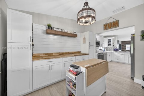 Купить виллу или дом в Майами, Флорида 3 спальни, 174.84м2, № 2067437 - фото 9