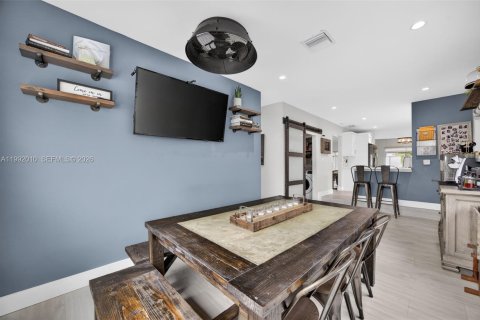 Купить виллу или дом в Майами, Флорида 3 спальни, 174.84м2, № 2067437 - фото 12