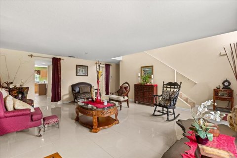 Casa en venta en Apopka, Florida, 4 dormitorios, 256.6 m2 № 1894761 - foto 3