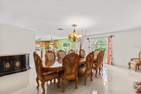 Casa en venta en Apopka, Florida, 4 dormitorios, 256.6 m2 № 1894761 - foto 12