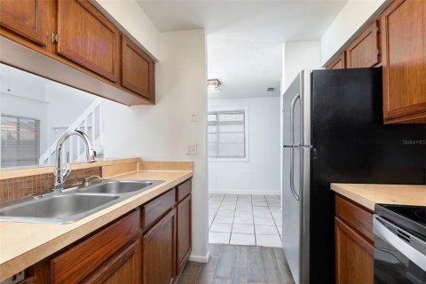 Adosado en venta en Orlando, Florida, 2 dormitorios, 102.75 m2 № 2196966 - foto 4