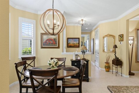 Villa ou maison à vendre à Sarasota, Floride: 2 chambres, 153.01 m2 № 2234033 - photo 13