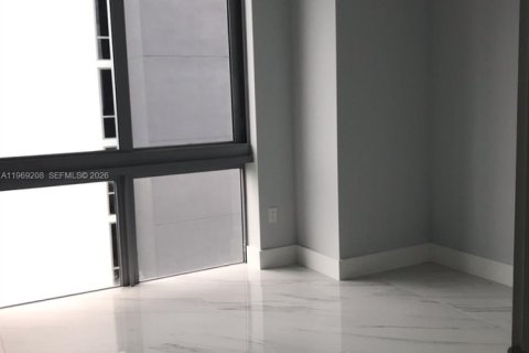 Condo in North Miami Beach, Florida, 3 bedrooms  № 2030027 - photo 12